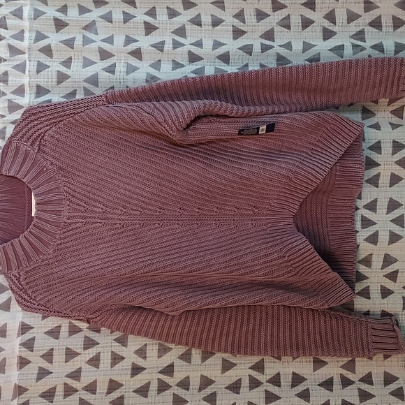 Lucky ribbed high/low sweater - Picture 1 of 3